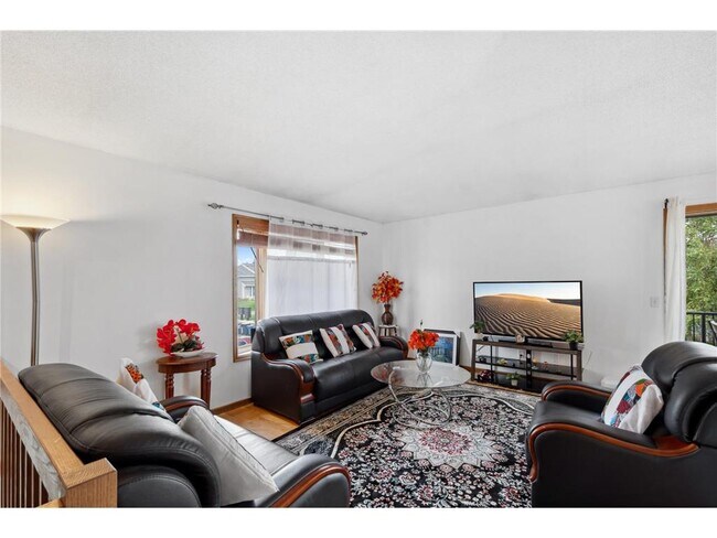 Building Photo - 14797 Lower Endicott Way