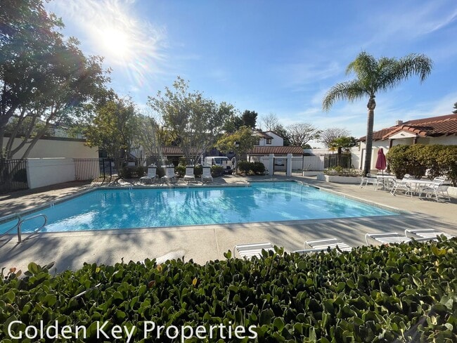 Building Photo - Ground Floor Condo in Paseo De La Costa!