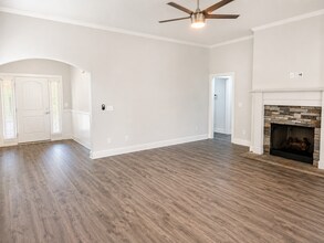 Building Photo - One Story Home