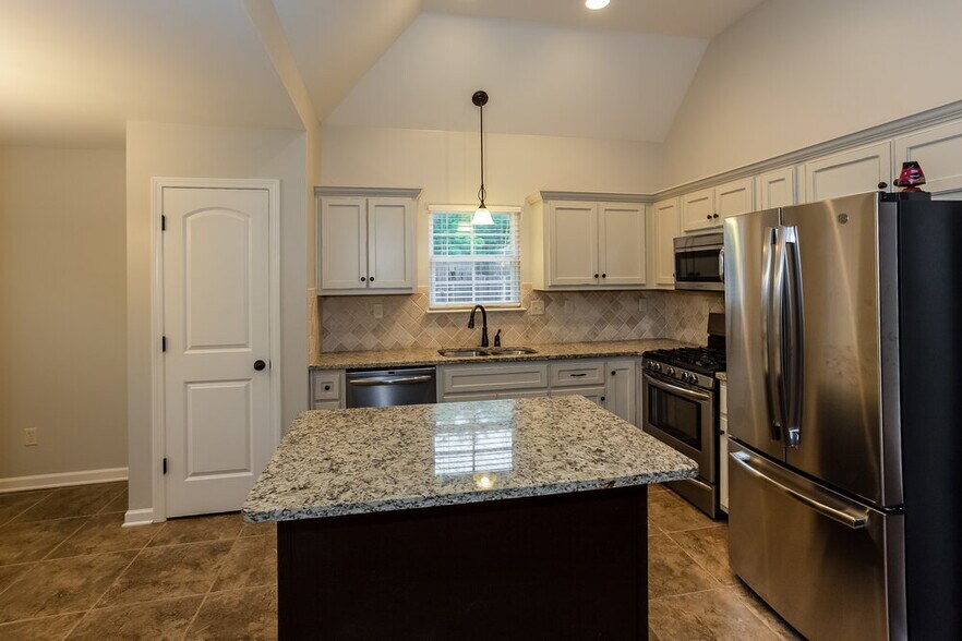 Building Photo - 3620 Harvest Tree Dr