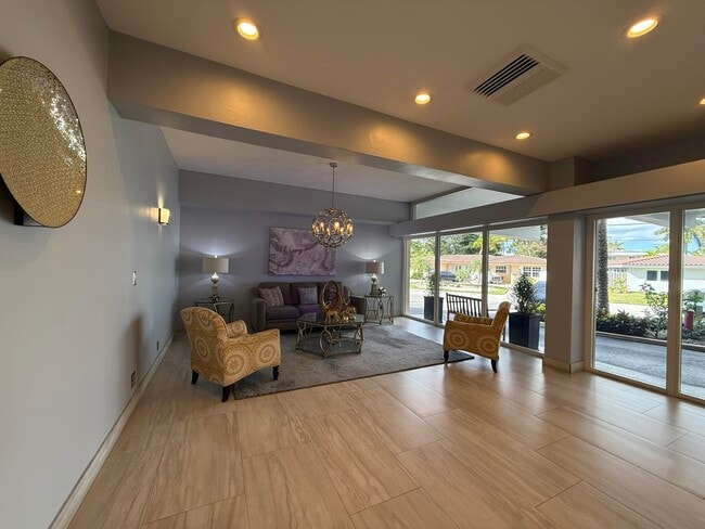 Building Photo - 1200 Hibiscus Ave