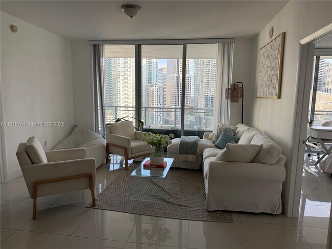 Building Photo - 90 SW 3rd St