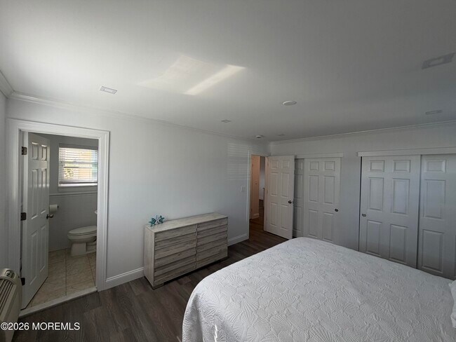 Building Photo - 135 Wharfside Dr