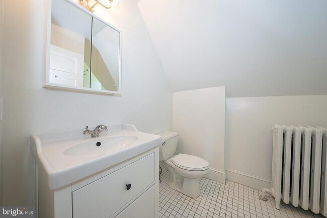 Building Photo - 504 Harriton Rd