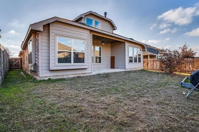 Building Photo - 602 Cardenas Ln