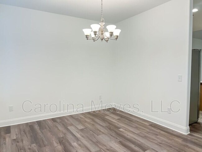 Building Photo - 508 Dottie Ct