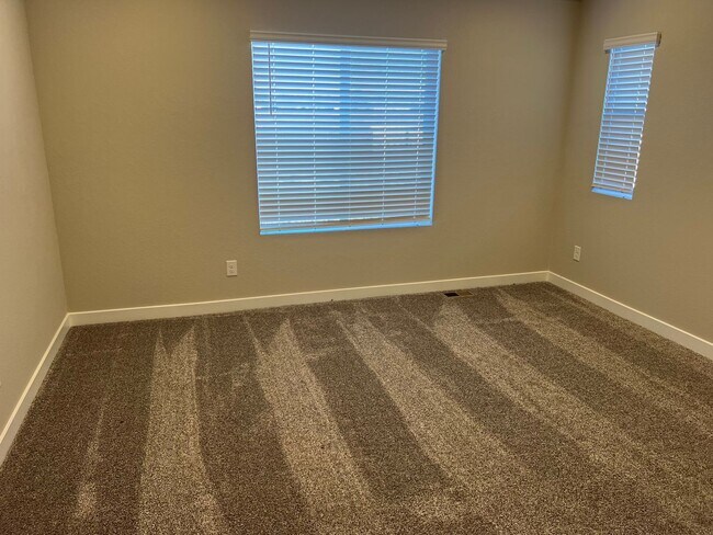 Building Photo - Beautiful New Home in Pueblo West