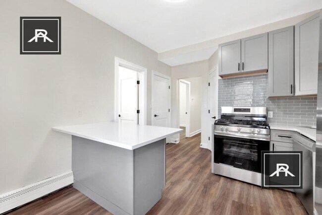Building Photo - 3 bedroom in Boston MA 02127