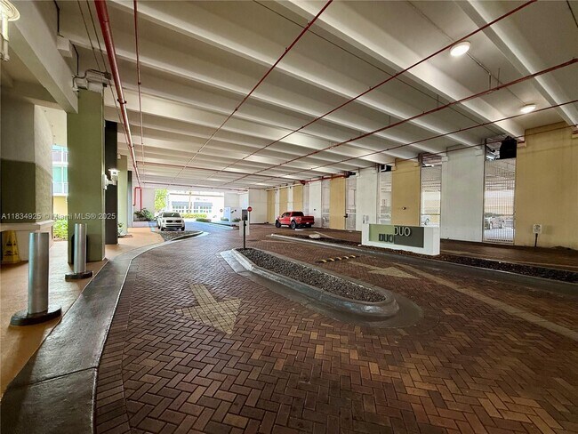 Building Photo - 1745 E Hallandale Beach Blvd