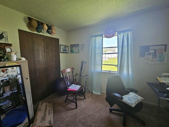 Building Photo - 2 Bedroom 1.5 Bath Duplex Kent Ohio 44240