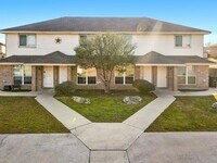 Building Photo - 4102 Terri Linn Dr