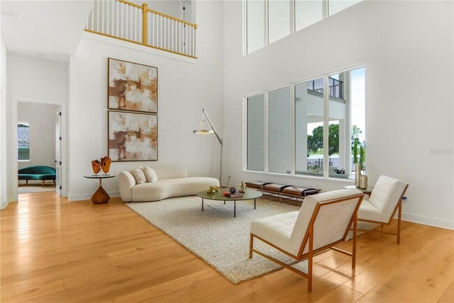 Building Photo - 15023 Pendio Dr
