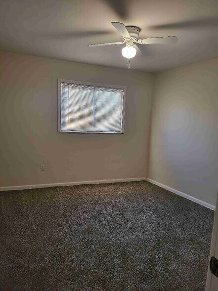 Building Photo - 6511 Pearl Rd