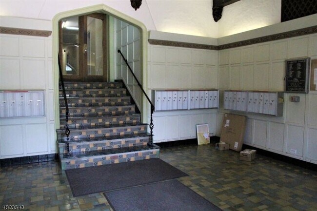 Building Photo - 503 Carleton Rd