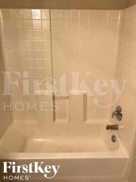 Building Photo - 2420 Ashpoint St