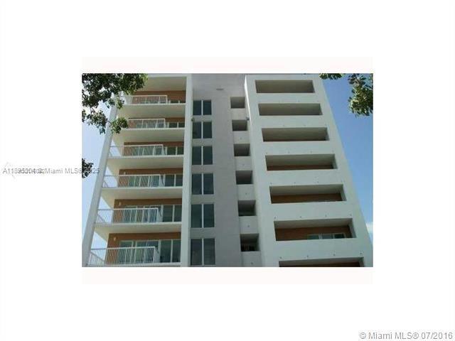 Building Photo - 2740 SW 28th Terrace