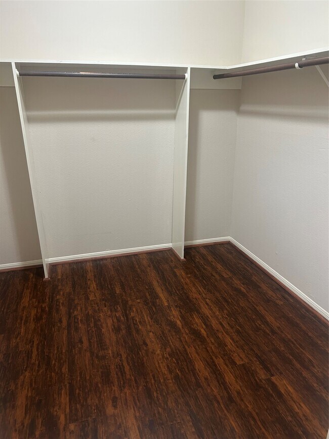 Building Photo - 11711 Memorial Dr