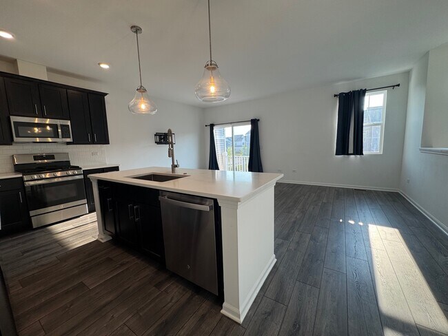 Building Photo - 4347 Chelsea Mnr Cir