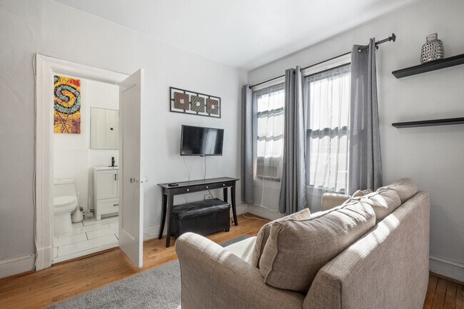 Building Photo - 1101 L St NW