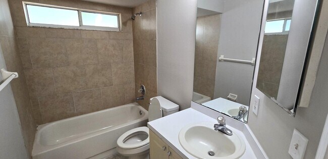 Building Photo - 3122 Audobon Pl