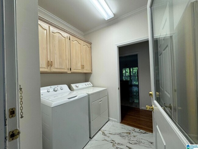 Building Photo - 2512 Christie Cir
