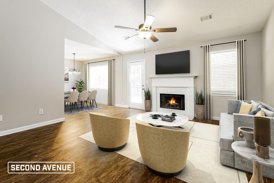 Building Photo - 10784 Knotty Pine Pl