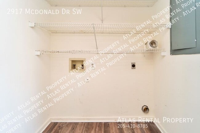 Building Photo - 2917 McDonald Dr SW