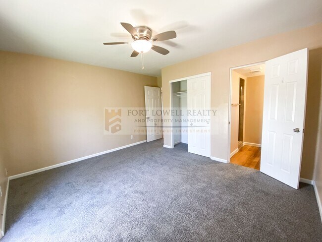 Building Photo - Beautiful 3 Bed, 2 Bath with Pool!! NO HOA!!! (Available on 05/01/26)