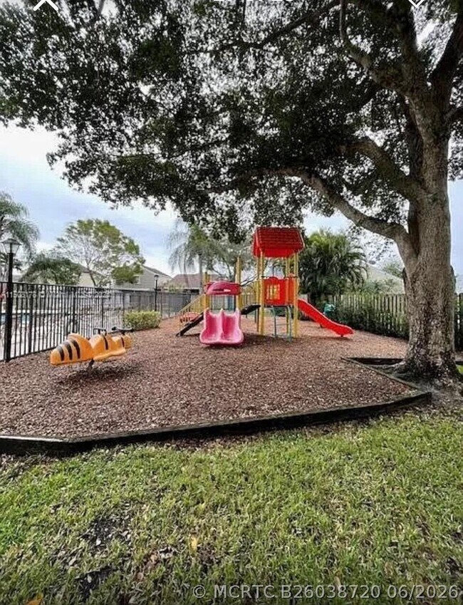 Building Photo - 15813 W Waterside Cir