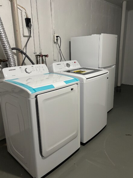 Building Photo - 7119 Kurth Ln