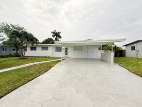Building Photo - 345 Pinehurst Rd