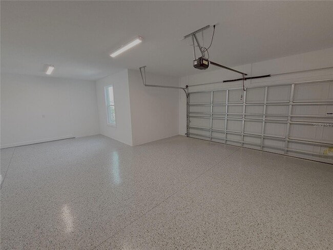 Building Photo - 6360 SW 82nd Pl