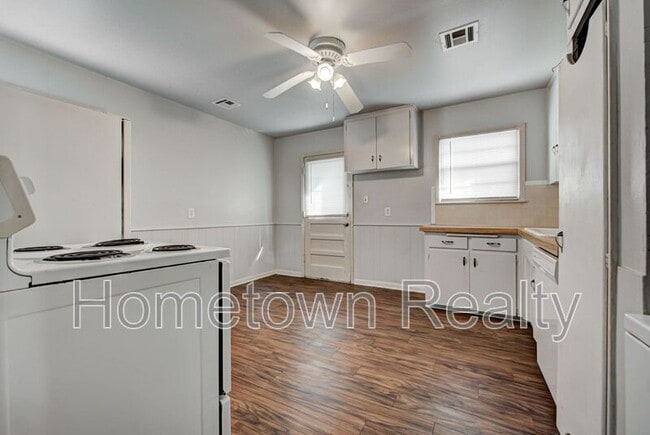 Building Photo - 432 Babb Dr