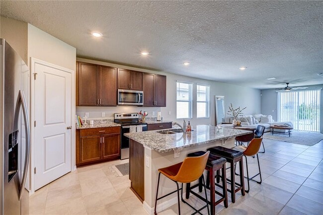 Building Photo - 10210 Daybreak Glen