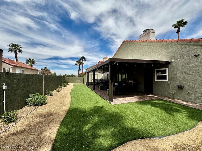 Building Photo - 41 Stone Cress Dr