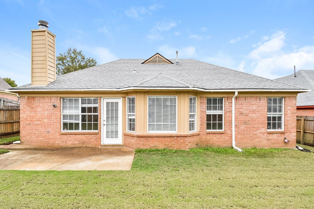 Building Photo - 6942 Scofield Cove