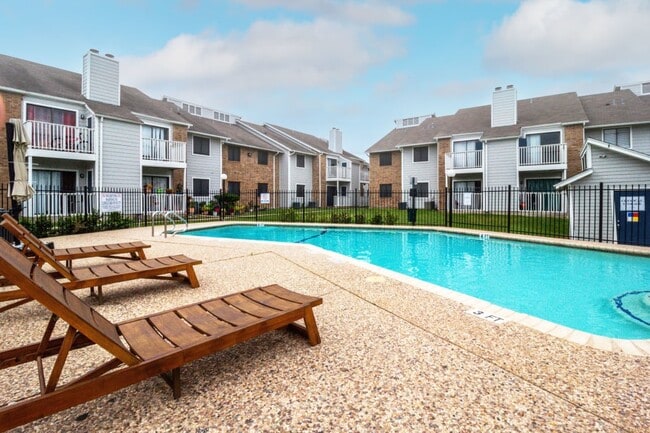Building Photo - Northchase
