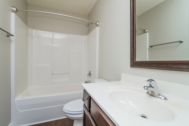 Building Photo - 2014 Cobblestone Dr