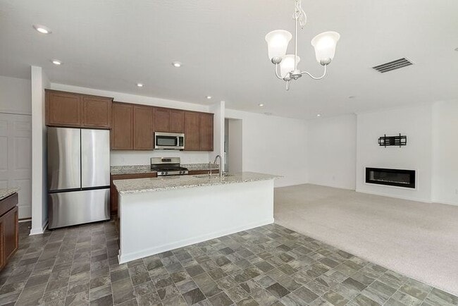 Building Photo - Awesome 5 Bedroom In Great McCordsville Lo...