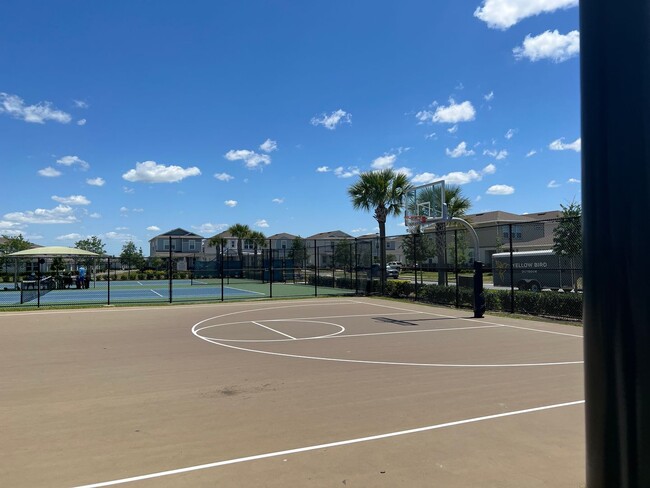 Building Photo - Isles of Lake Nona!! 3 Bedroom 2.5 Bathroom End Unit Townhome