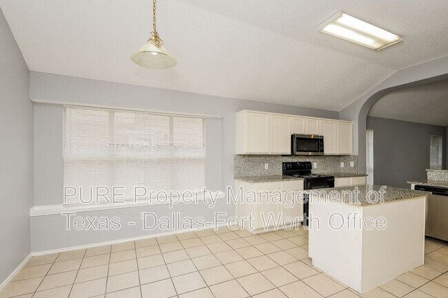 Building Photo - 6208 Bowin Dr