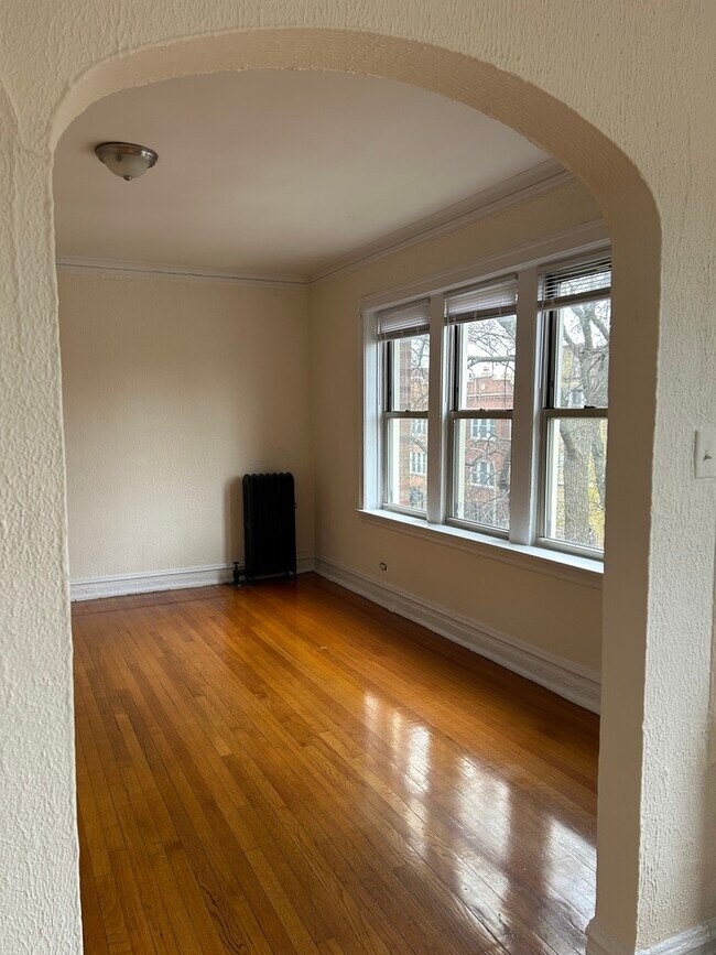 Building Photo - 4957 N Whipple St