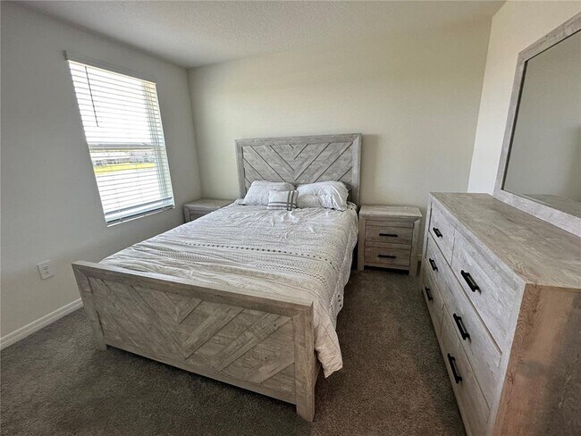 Building Photo - 2907 Rock Sound St