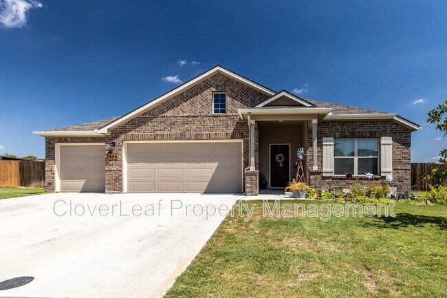 Building Photo - 804 Shrike Ln