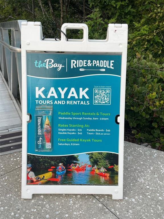 Building Photo - 828 S Tuttle Ave