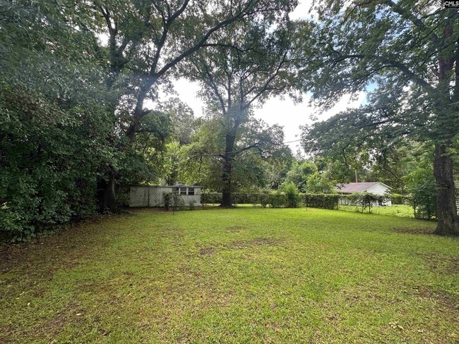 Building Photo - 1213 Summerland Dr