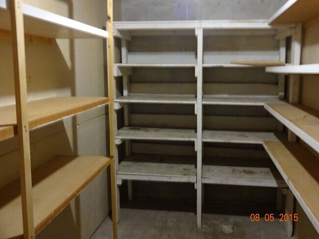 Building Photo - 1408 Jennelle Rd