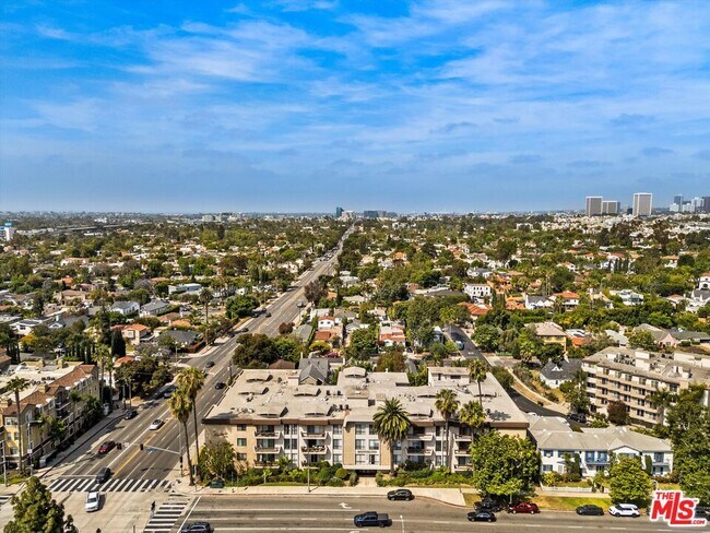 Building Photo - 2175 S Beverly Glen Blvd