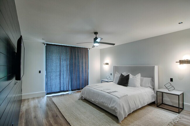 Building Photo - 2770 Polo Island Dr