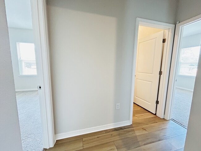 Building Photo - 6230 Forest Pines Dr